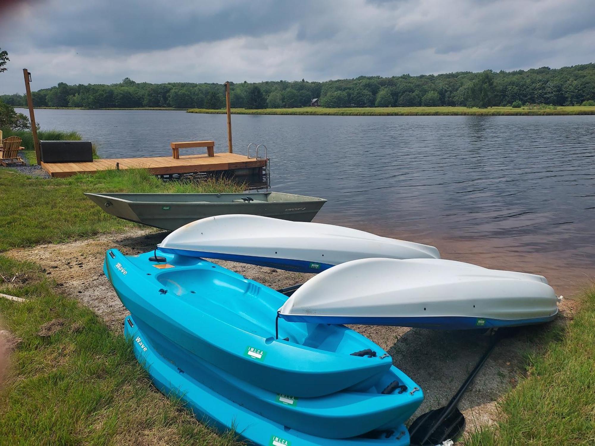 Poconos Brand New Lakefront Oasis 1 Acre, Hottub Gameroom Firepits Talk About Privacy Albrightsville ภายนอก รูปภาพ