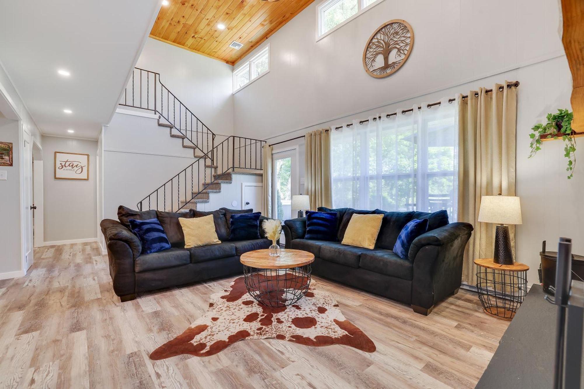 Poconos Brand New Lakefront Oasis 1 Acre, Hottub Gameroom Firepits Talk About Privacy Albrightsville ภายนอก รูปภาพ