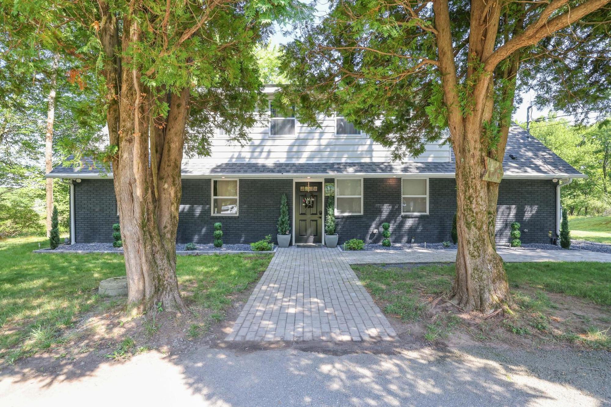 Poconos Brand New Lakefront Oasis 1 Acre, Hottub Gameroom Firepits Talk About Privacy Albrightsville ภายนอก รูปภาพ